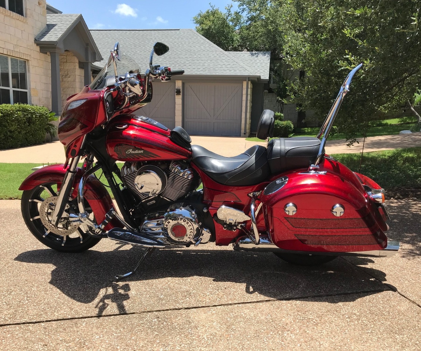 Indian Chieftain with Ginz Choppers sissy bar