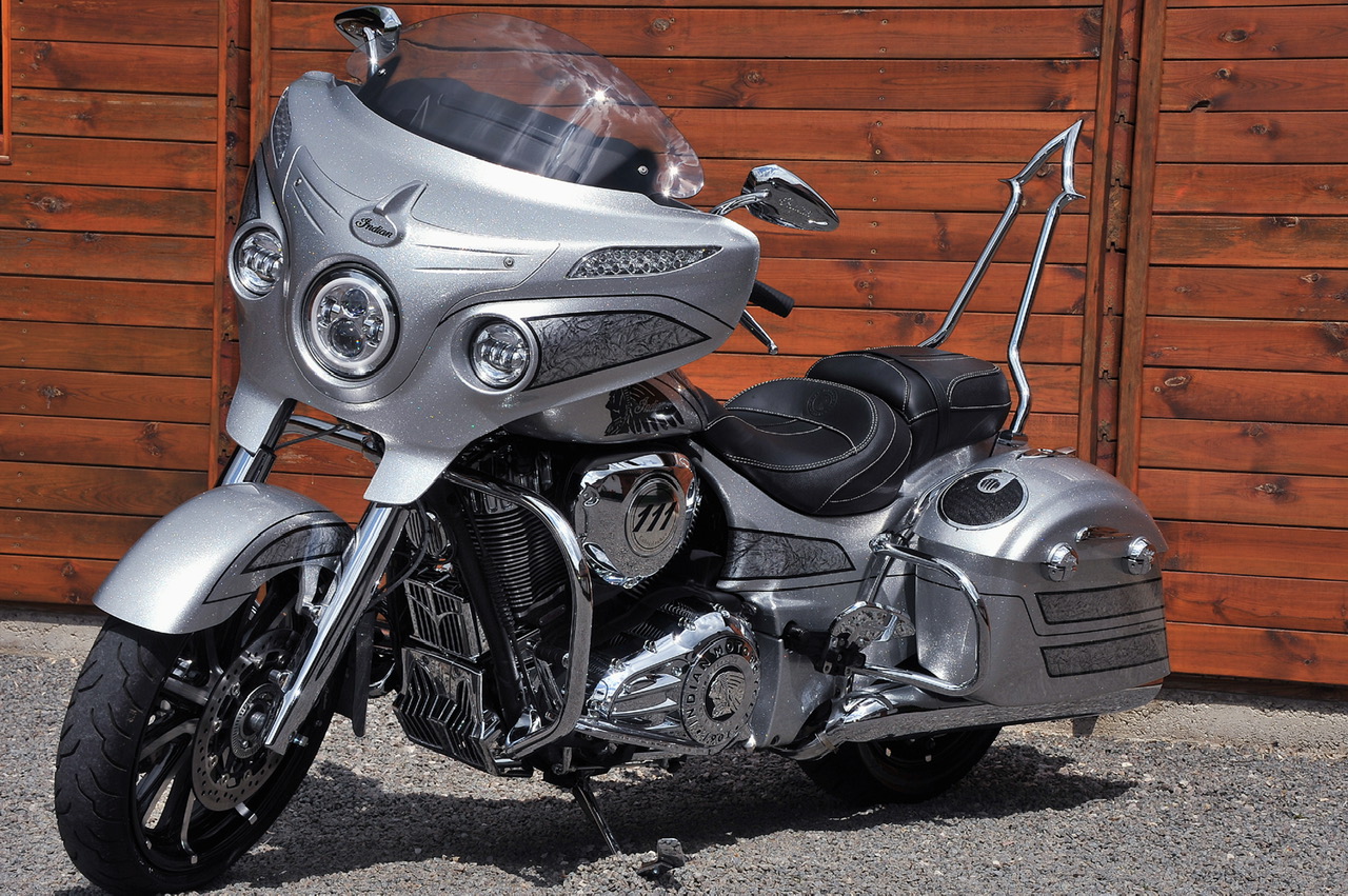 Indian Chieftain with Ginz Choppers sissy bar