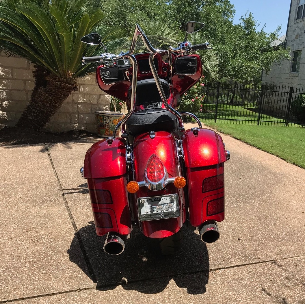 Indian Chieftain with Ginz Choppers sissy bar